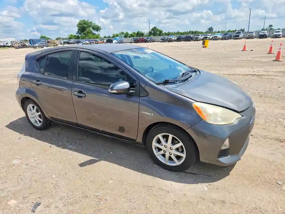 JTDKDTB38E1060714 2014 TOYOTA PRIUS-3