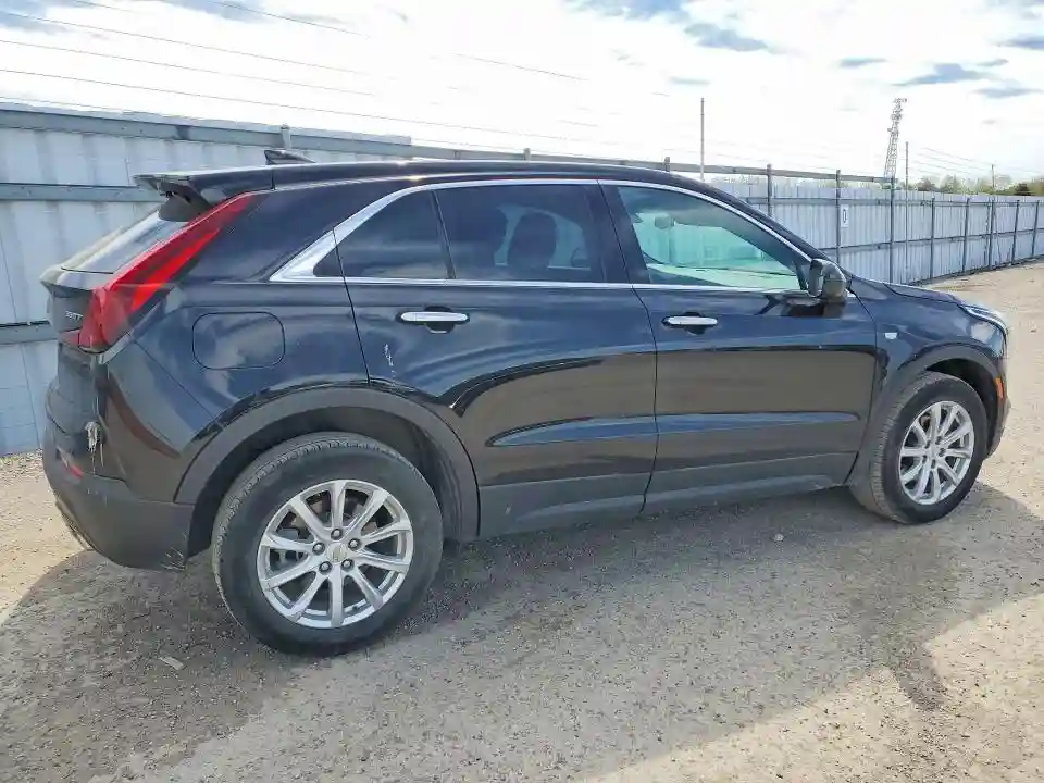 1GYFZBR41MF079709 2021 CADILLAC XT4-2