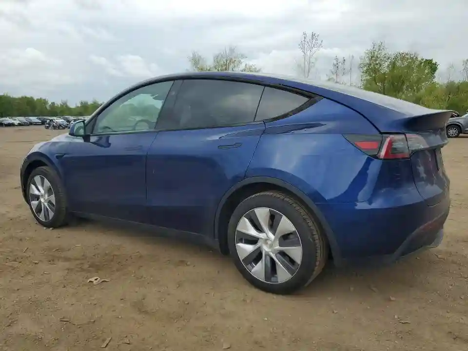 7SAYGDEE2PA178983 2023 TESLA MODEL Y-1