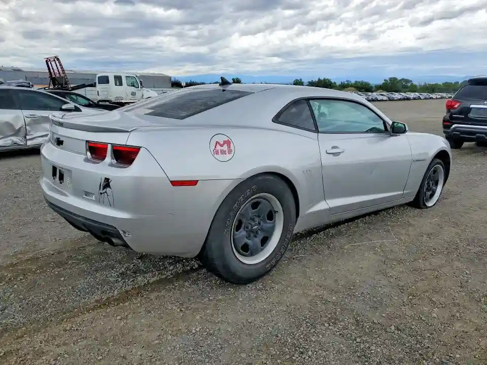 2G1FE1E3XD9186963 2013 CHEVROLET CAMARO-2