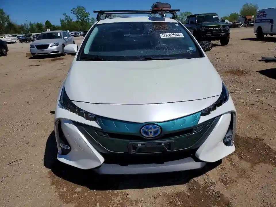 JTDKARFP4J3088694 2018 TOYOTA PRIUS-4