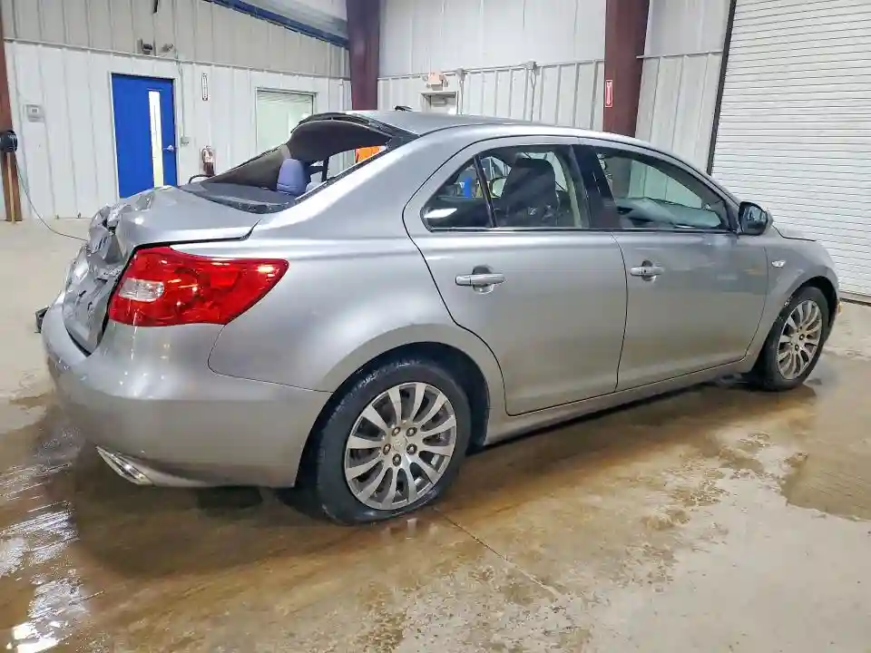JS2RE9A3XA6101251 2010 SUZUKI KIZASHI-2