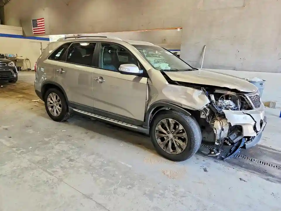 5XYKU4A73FG632641 2015 KIA BORREGO-3