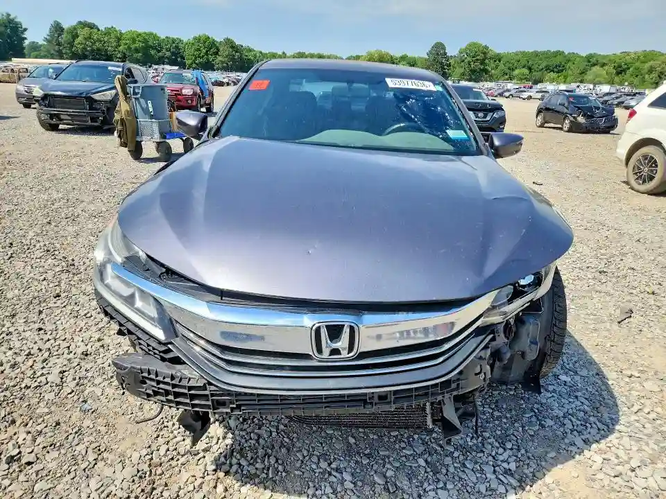 1HGCR2F51HA255264 2017 HONDA ACCORD-4