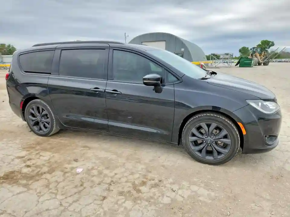 2C4RC1GG4JR194420 2018 CHRYSLER PACIFICA-3