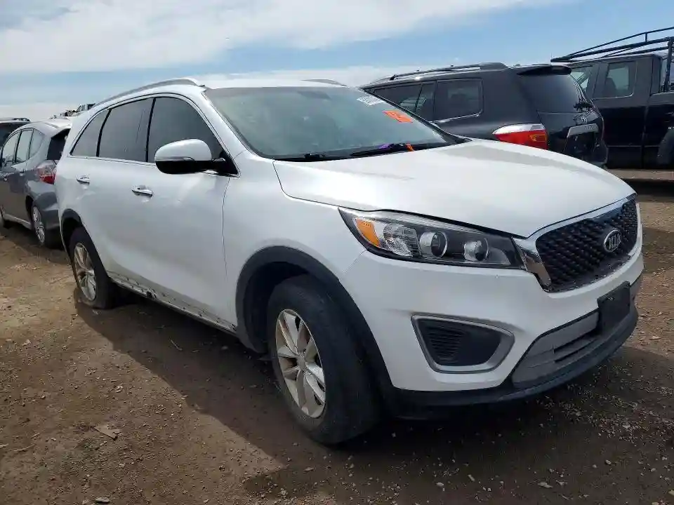 5XYPG4A32HG239825 2017 KIA SORENTO-3