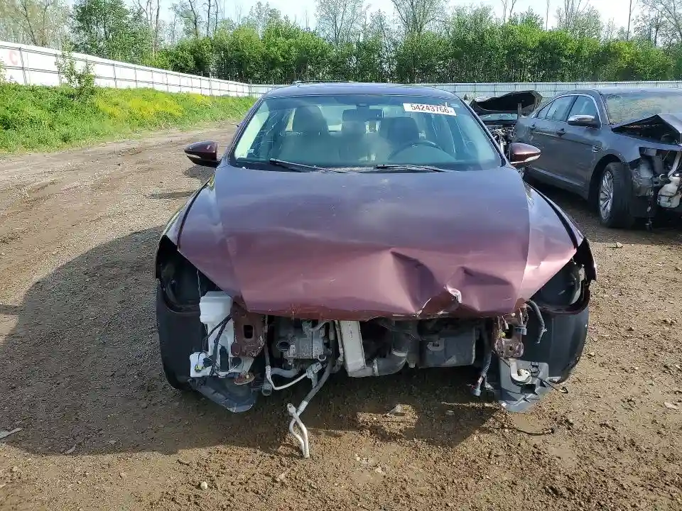 1VWCN7A34CC049525 2012 VOLKSWAGEN PASSAT-4