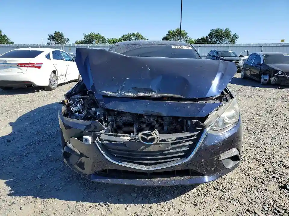 JM1BM1U71G1310592 2016 MAZDA 3-4