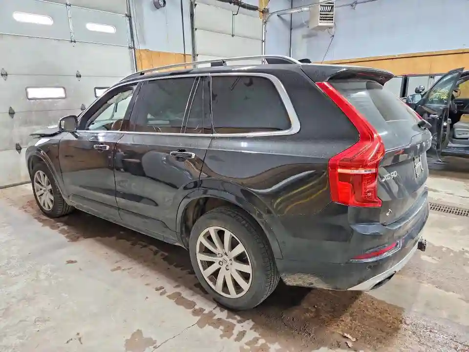 YV4A22PK7G1044726 2016 VOLVO XC90-1
