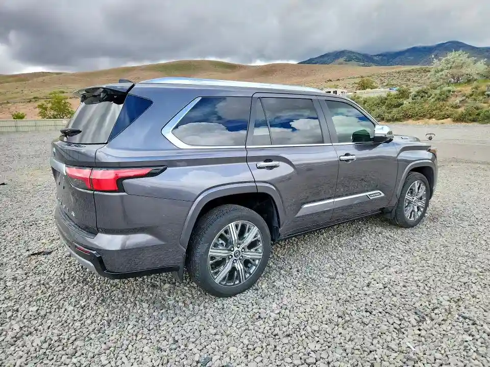 7SVAAABA9RX040245 2024 TOYOTA SEQUOIA-2