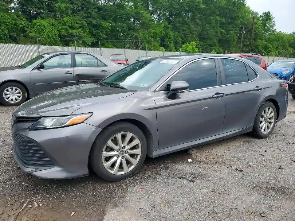 4T1B11HK3JU015339 2018 TOYOTA CAMRY-0