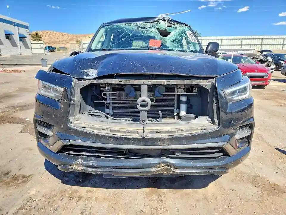 JN8AZ2AFXM9716483 2021 INFINITI QX80-4
