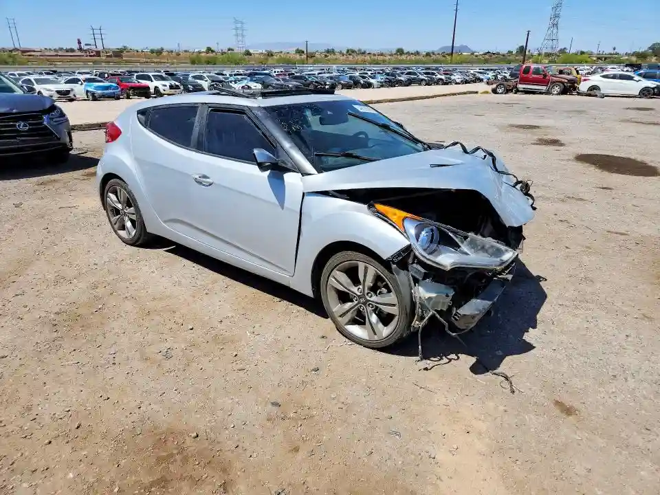KMHTC6AD5DU157509 2013 HYUNDAI VELOSTER-3