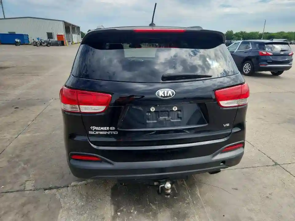 5XYPGDA56HG219885 2017 KIA SORENTO-5
