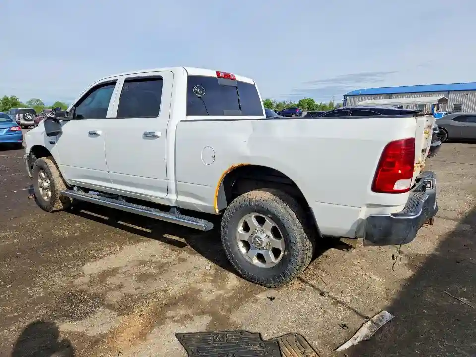 3C63R3DJ8GG226663 2016 RAM 3500-1