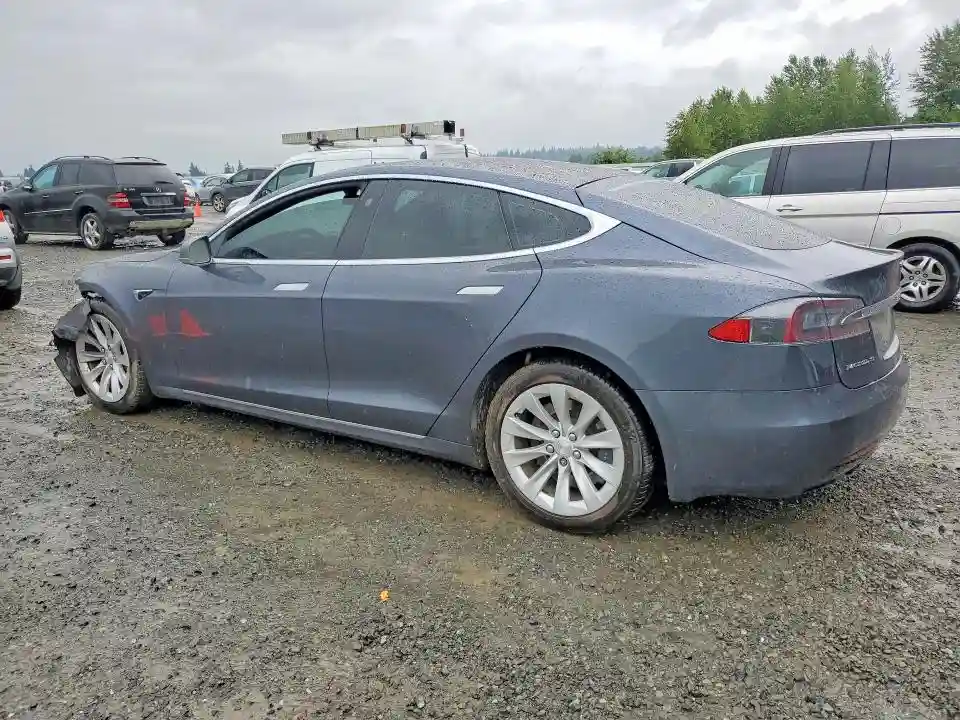 5YJSA1E28HF231067 2017 TESLA MODEL S-1