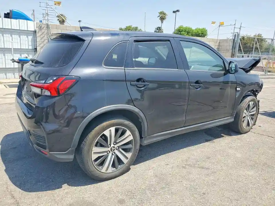JA4APUAU4MU016896 2021 MITSUBISHI OUTLANDER-2