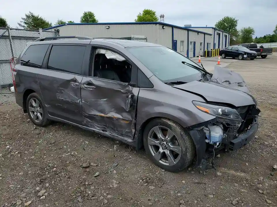5TDXZ3DC1JS931101 2018 TOYOTA SIENNA-3