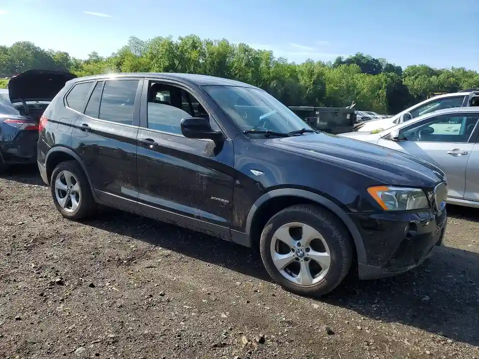 5UXWX5C57BL707378 2011 BMW X3-3