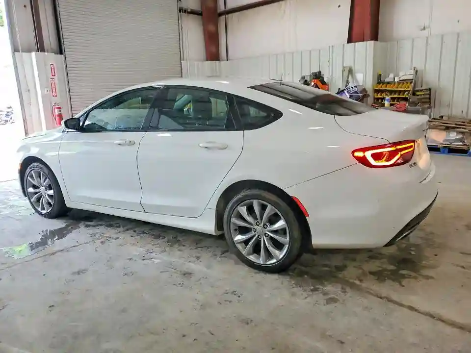 1C3CCCBB9GN146399 2016 CHRYSLER 200-1