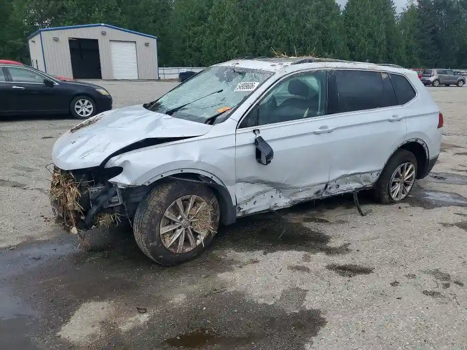 3VV2B7AX1JM115309 2018 VOLKSWAGEN TIGUAN-0