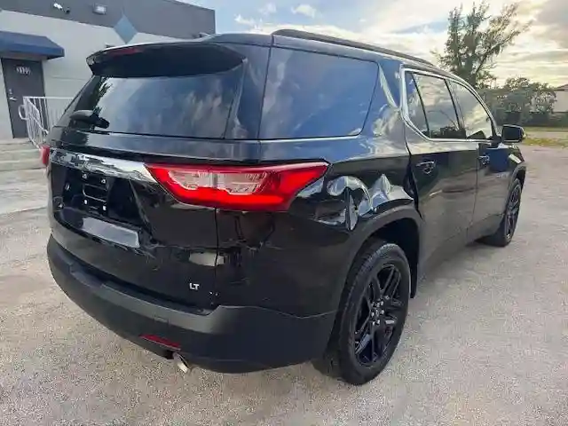 1GNERGKW7MJ168621 2021 CHEVROLET TRAVERSE-2