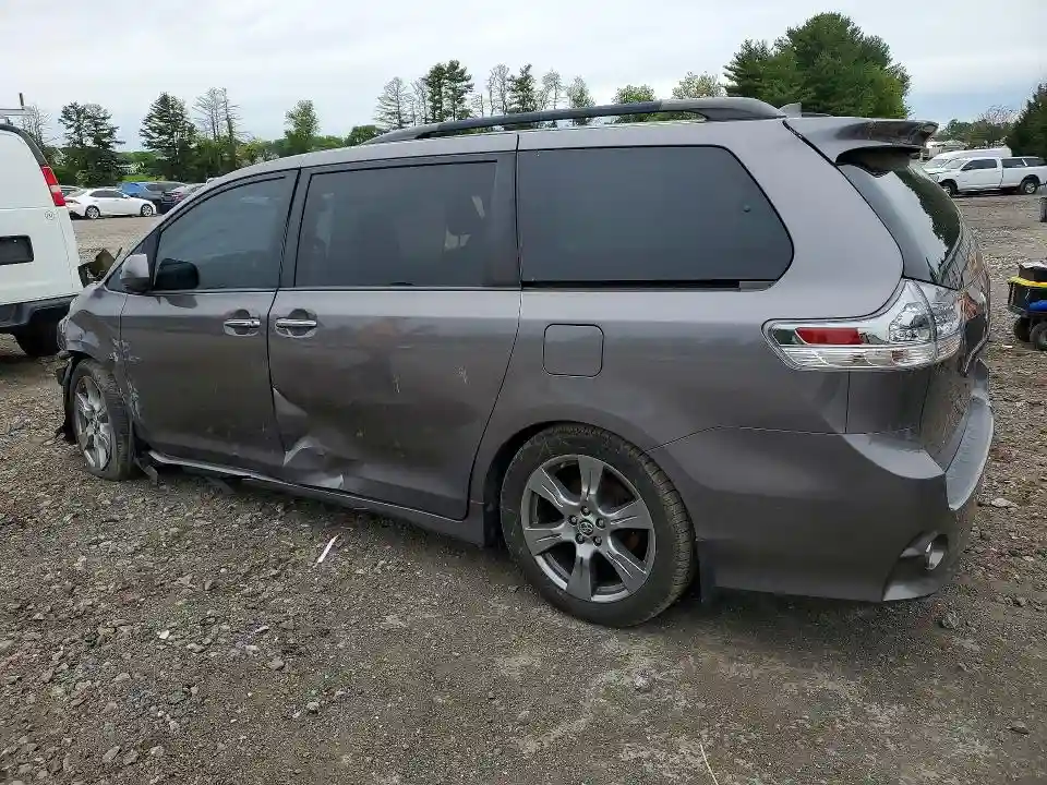 5TDXZ3DC1JS931101 2018 TOYOTA SIENNA-1