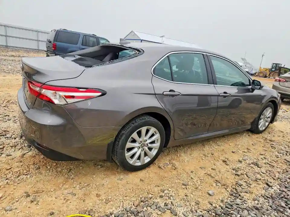 4T1C11AK3LU977142 2020 TOYOTA CAMRY-2