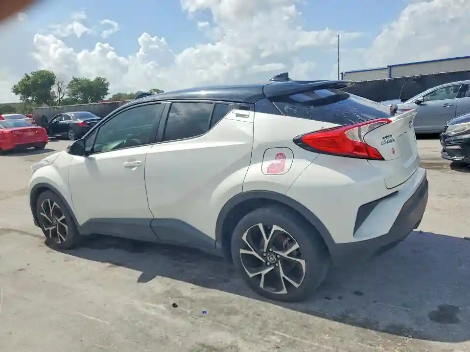 NMTKHMBX6KR091518 2019 TOYOTA C-HR-1