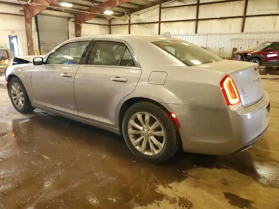 2C3CCARGXHH571372 2017 CHRYSLER 300-1
