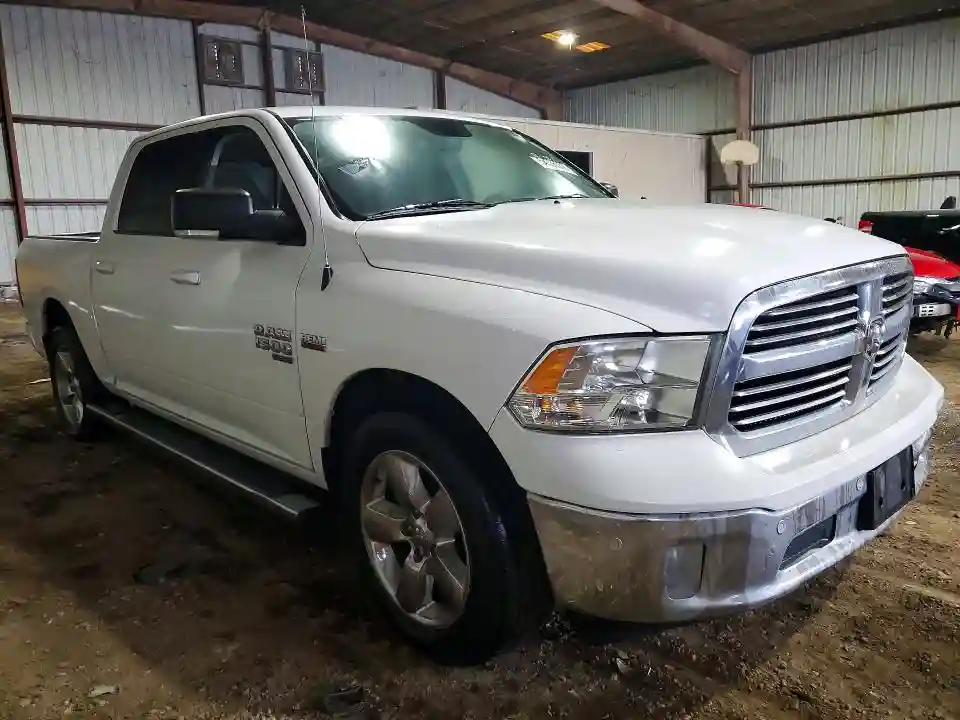 1C6RR6LT4KS529648 2019 RAM 1500-3