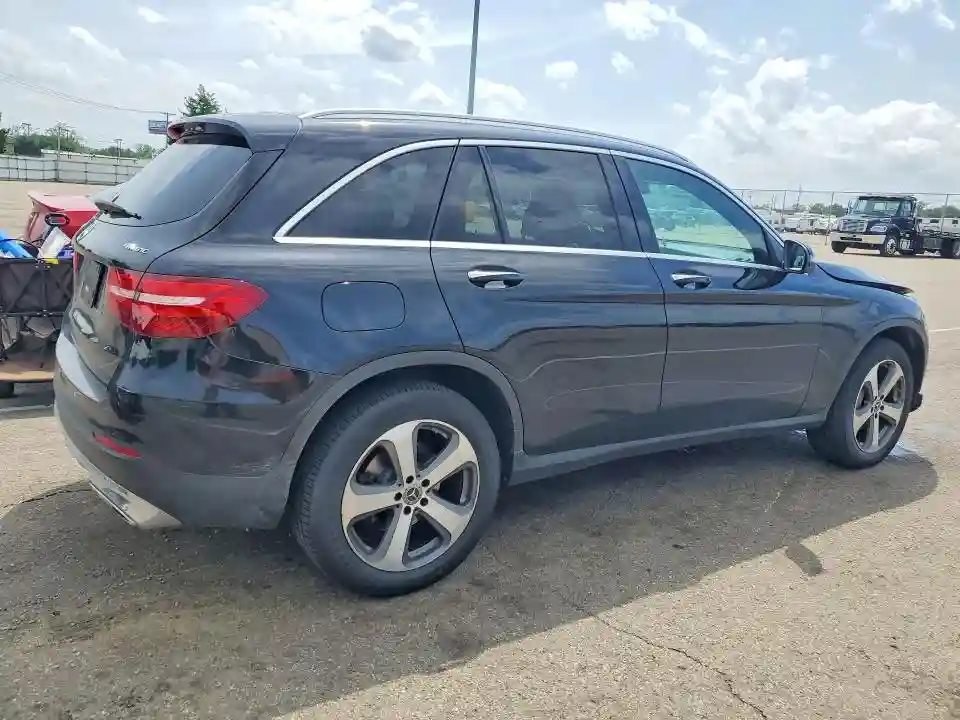 WDC0G4KB2KF574255 2019 MERCEDES-BENZ GLC-CLASS-2