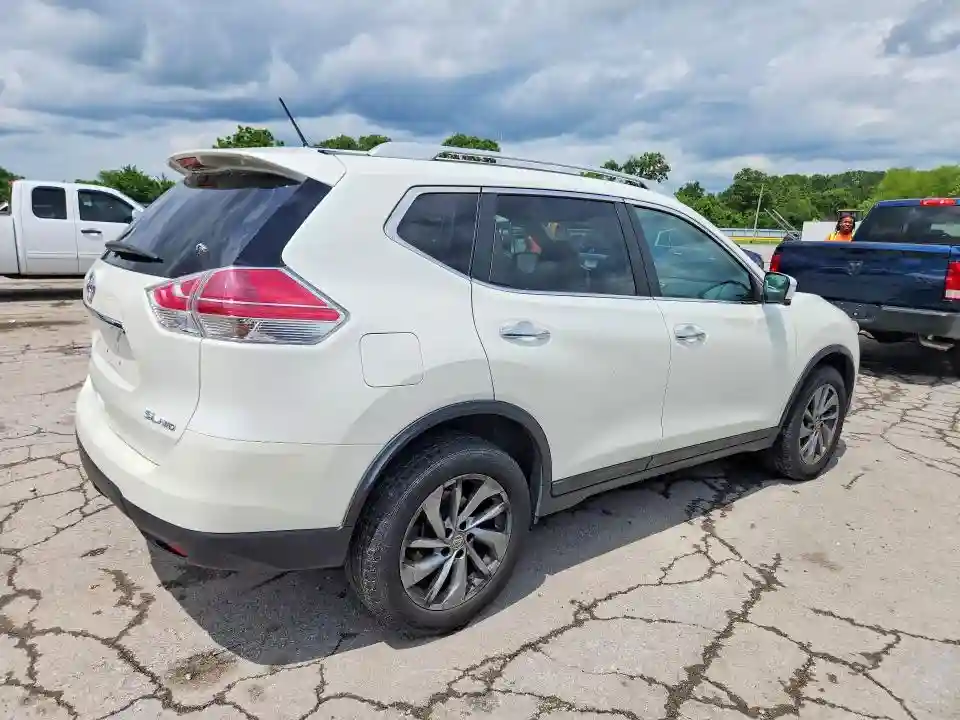 5N1AT2MV1FC824881 2015 NISSAN ROGUE-2