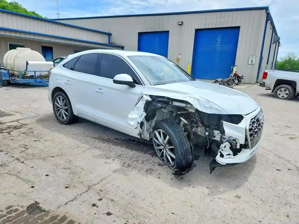 WA114AFY1N2108662 2022 AUDI SQ5-3
