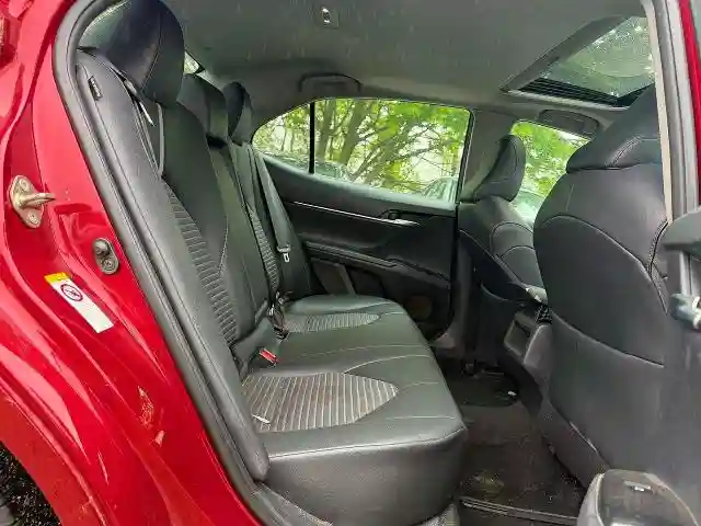 4T1B11HK0JU500358 2018 TOYOTA CAMRY-5