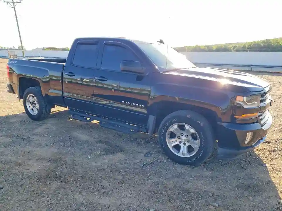 1GCVKREC0HZ392928 2017 CHEVROLET SILVERADO-3