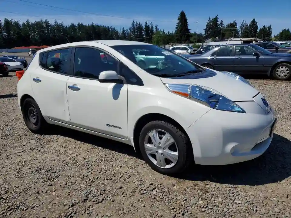 1N4BZ0CP6HC303226 2017 NISSAN LEAF-3