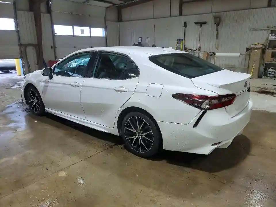 4T1G11AK4NU054432 2022 TOYOTA CAMRY-1