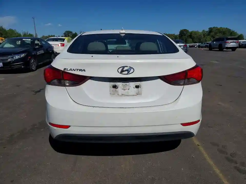 5NPDH4AE9GH776457 2016 HYUNDAI ELANTRA-5