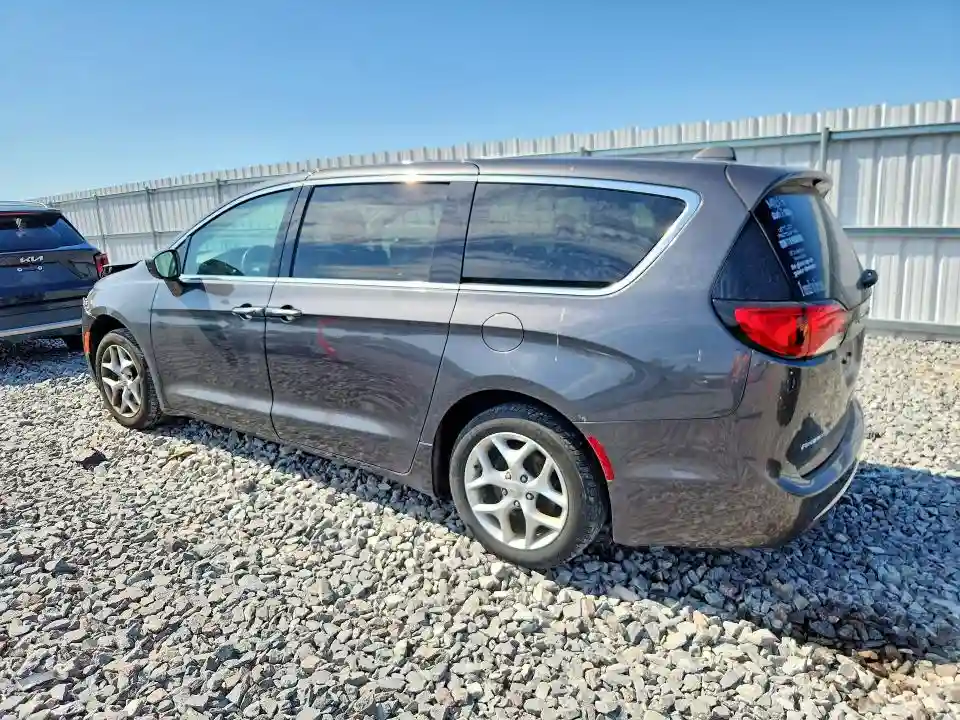 2C4RC1FG7JR174499 2018 CHRYSLER PACIFICA-1