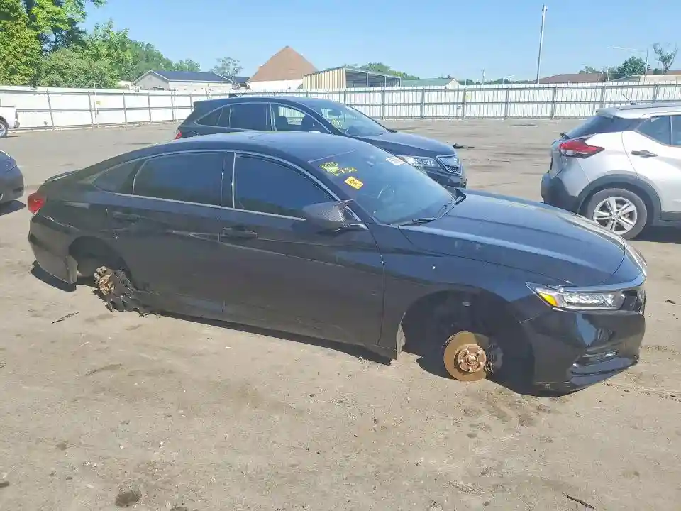 1HGCV2F30JA035789 2018 HONDA ACCORD-3