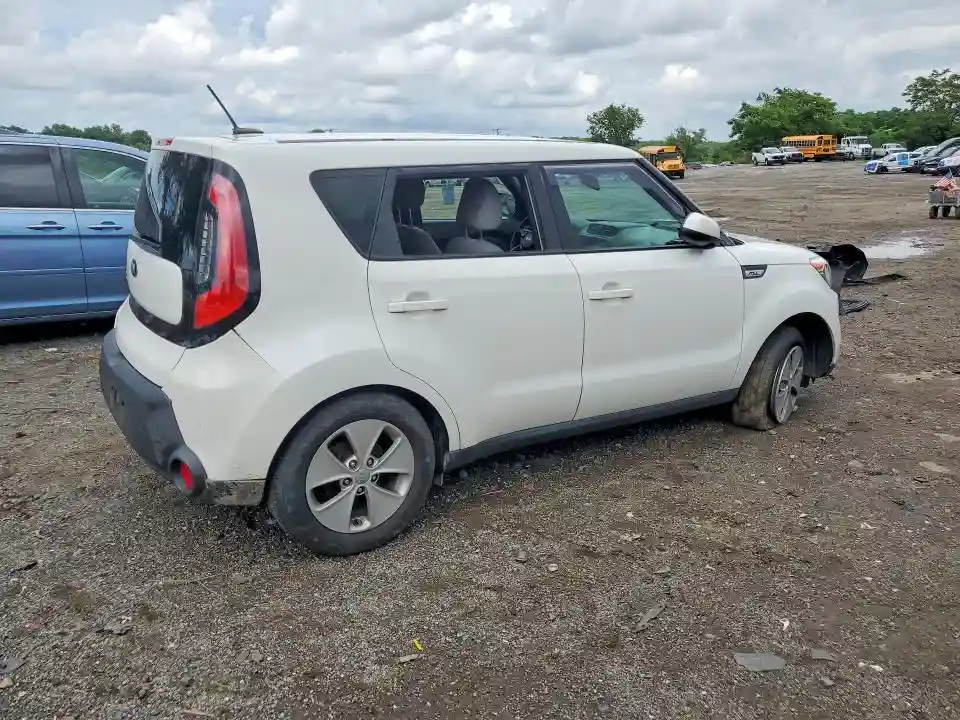 KNDJN2A25G7303990 2016 KIA SOUL BASE-2
