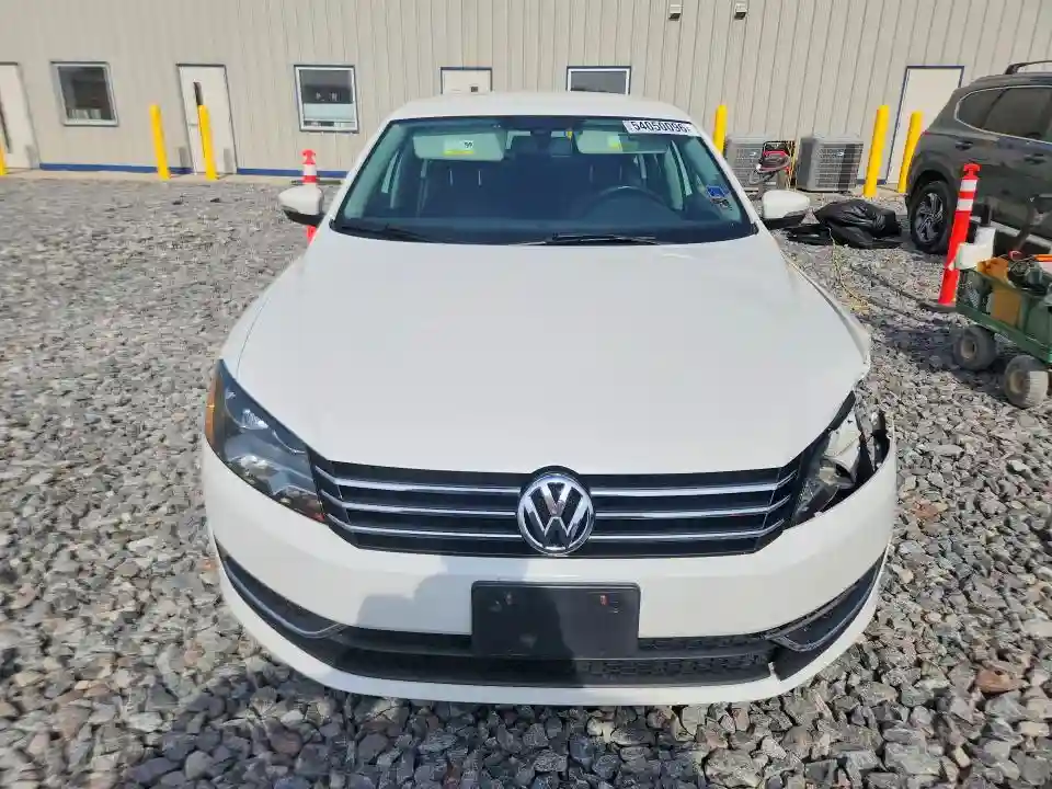 1VWAT7A33EC092026 2014 VOLKSWAGEN PASSAT-4