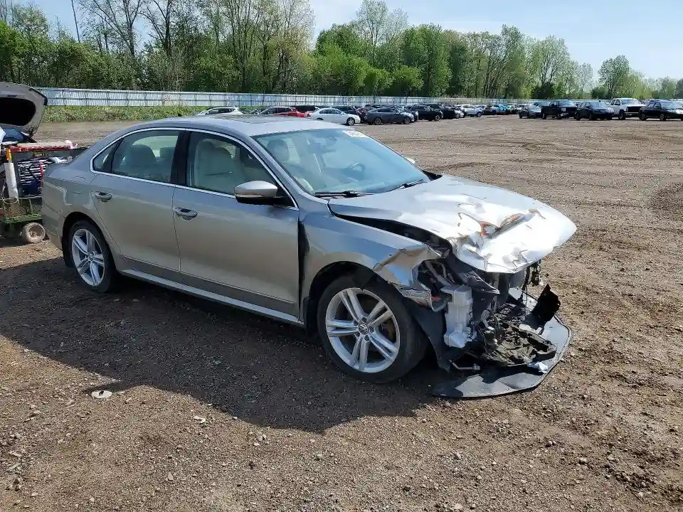 1VWCN7A31DC125350 2013 VOLKSWAGEN PASSAT-3