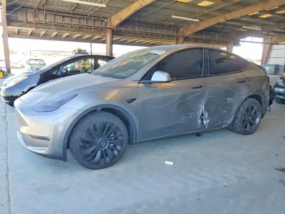 7SAYGAEE1RF127897 2024 TESLA MODEL Y-0