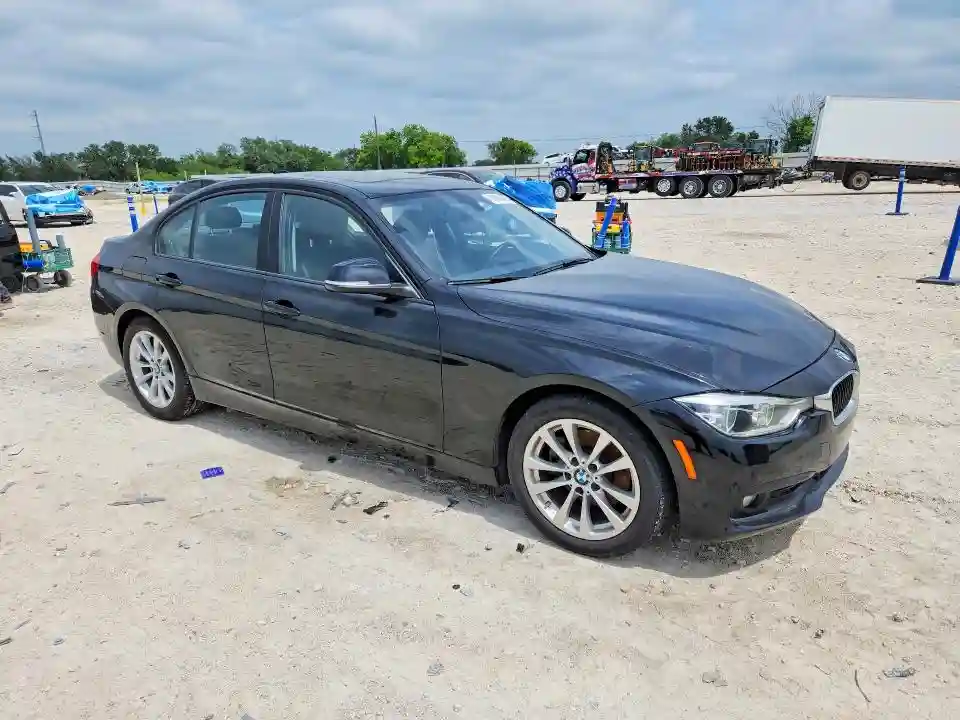 WBA8E1G59JNU90189 2018 BMW 3 SERIES-3