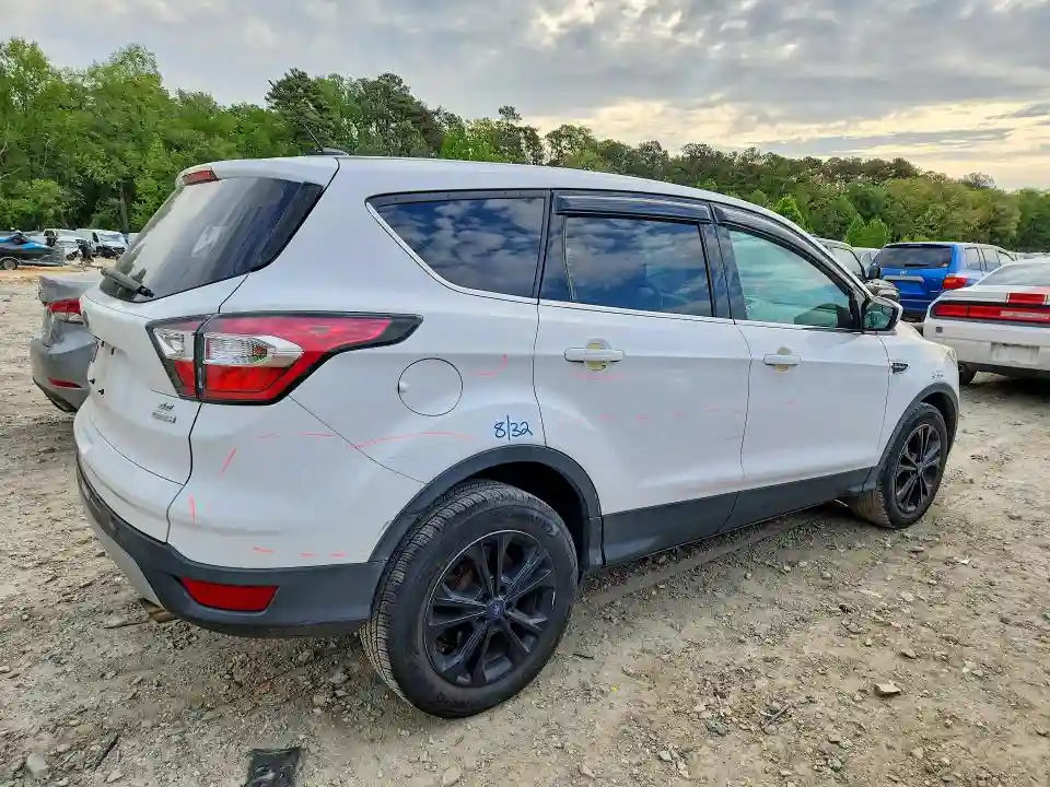 1FMCU0GD8HUA52700 2017 FORD ESCAPE-2