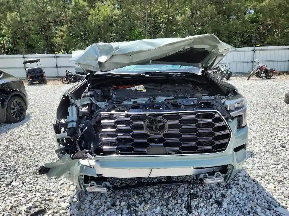 7SVAAABA0RX038383 2024 TOYOTA SEQUOIA-4