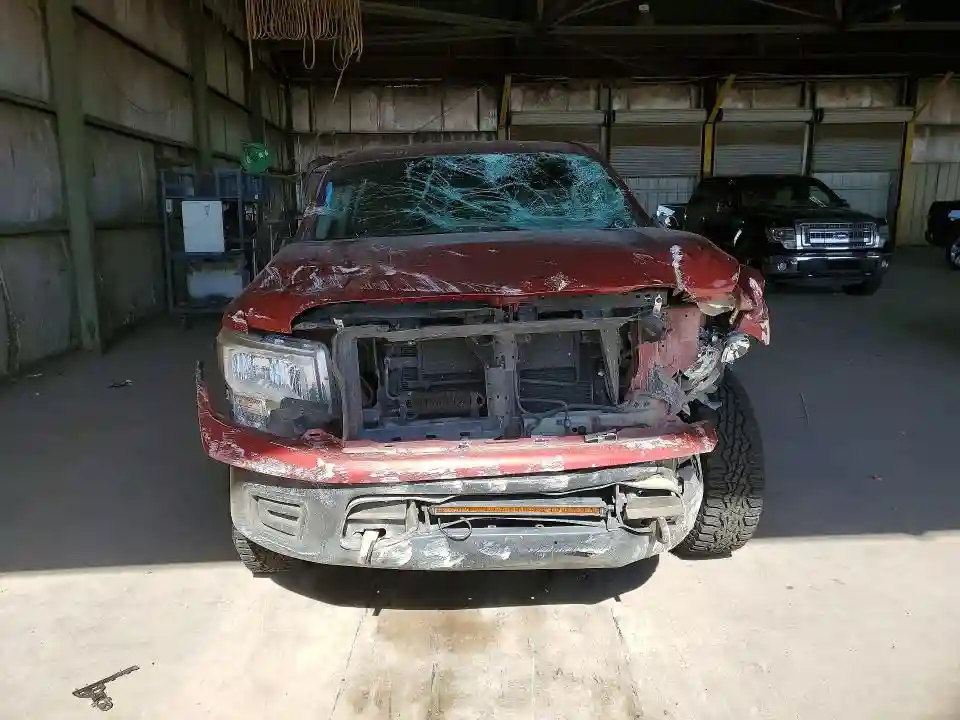 1N6AA1EJ9JN501656 2018 NISSAN TITAN-4