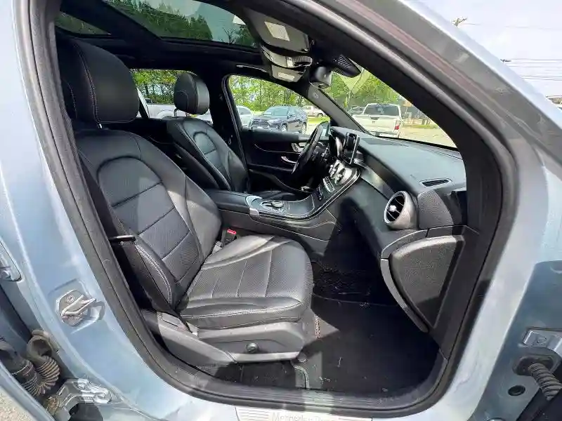 WDC0G4KB7JV102881 2018 MERCEDES-BENZ GLC-CLASS-4